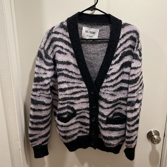 RE/DONE 90s Oversized Cardigan in Tiger Intarsia Black Purple S - Picture 2 of 8